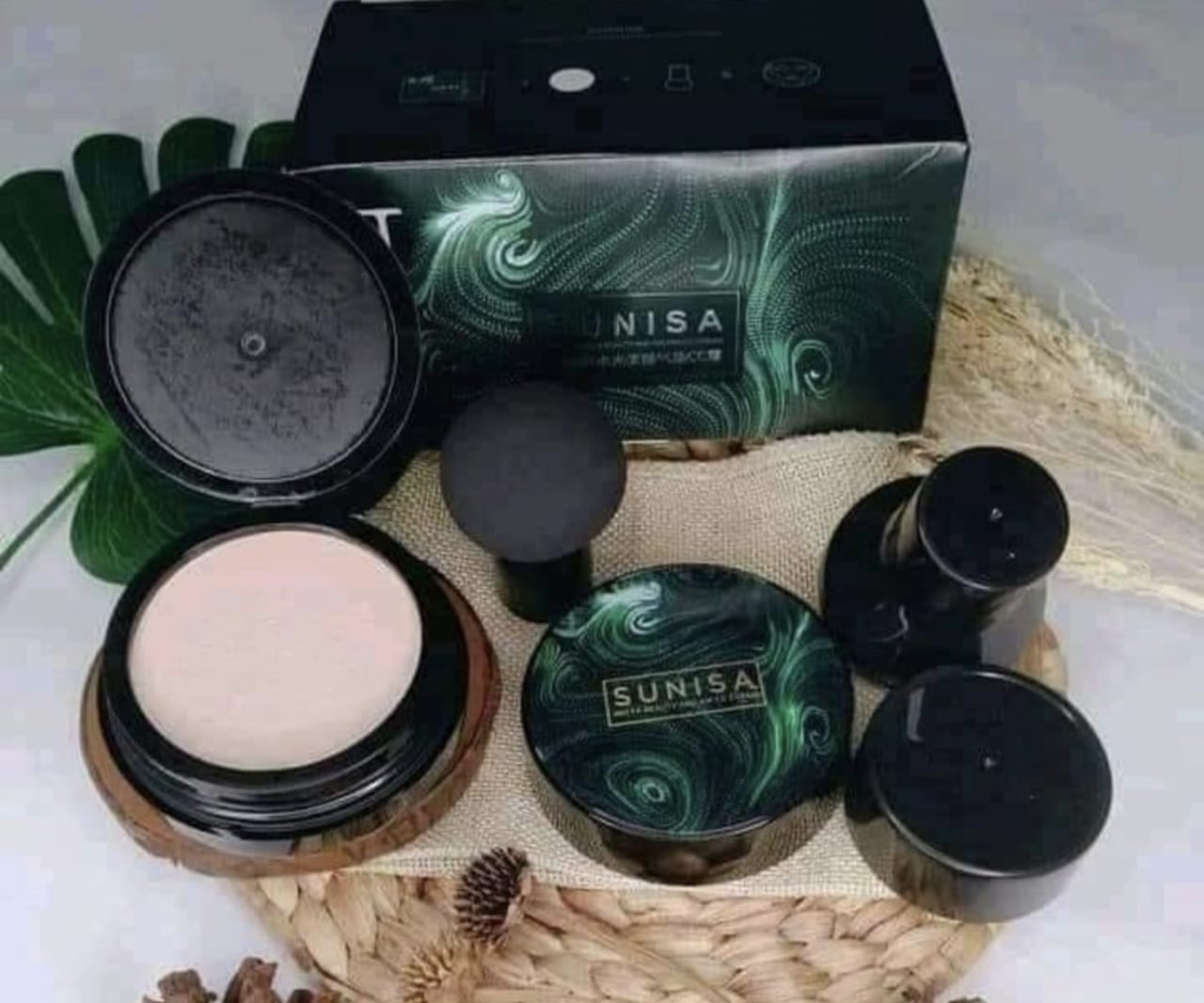 9 Merek Bedak Terbaik yang Tidak Mudah Luntur Saat Berkeringat