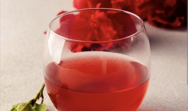 Cara Membuat Air Mawar Sendiri untuk Kulit yang Bersinar! Panduan Lengkap di Rumah