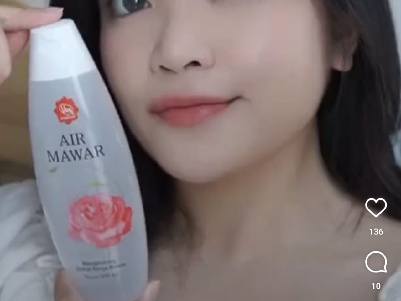 Cara Membuat Ramuan Air Mawar untuk Perawatan Wajah dalam 7 Langkah Mudah