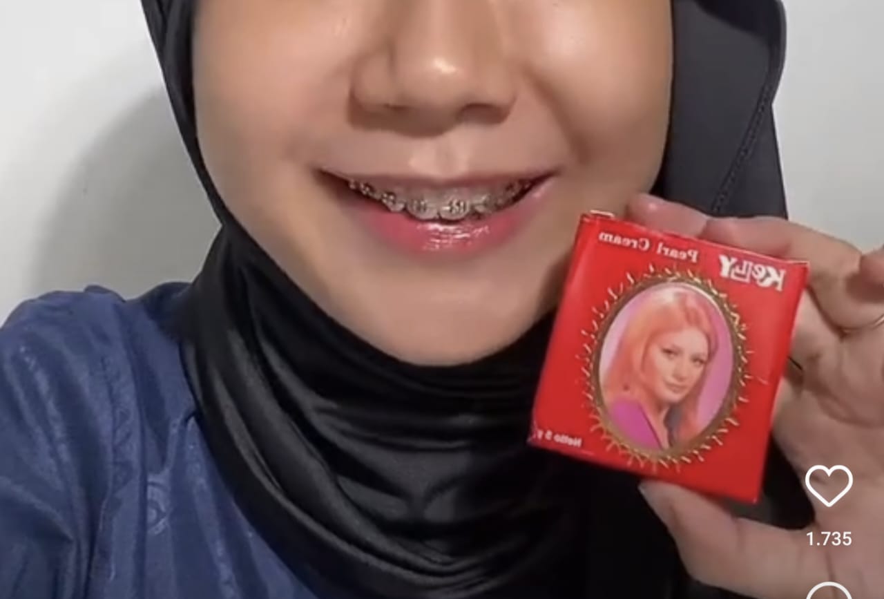 Cara dan Waktu yang Tepat Menggunakan Bedak Kelly untuk Mengatasi Flek Hitam dan Mendapatkan Kulit Glowing dalam Sekejap