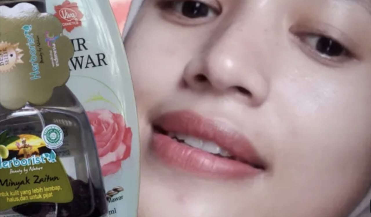 Hanya dalam 3 Hari, Anda Bisa Dapatkan Tampilan Wajah yang Awet Muda dan Mulus dengan Menggunakan Minyak Zaitun dan Air Mawar Viva Setiap Malam. Flek dan Keriput akan Hilang, Simak Caranya!