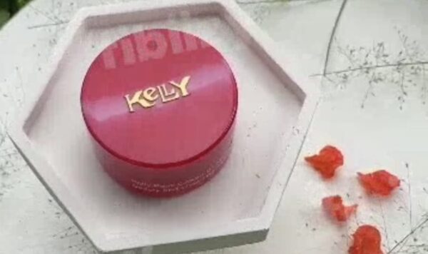 Ini Caranya Menggunakan Bedak Kelly di Pagi dan Malam Hari untuk Mendapatkan Kulit Wajah yang Cerah, Bersih, dan Terlihat Alami, Ikuti Panduannya di Sini