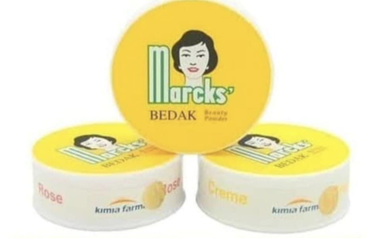 Langkah Membuat Masker Wajah dari Bedak Marcks dan Air Mawar Viva untuk Kulit Putih dan Berseri