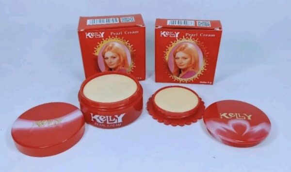 Pilihan Terbaik: Bedak Kelly untuk Usia Berapa?