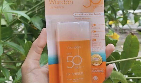 Produk Sunscreen Wardah untuk Kulit Berminyak yang Efektif dalam Mengurangi Pori-Pori, Membuat Wajah Bebas Kilap, dan Glowing Sepanjang Hari