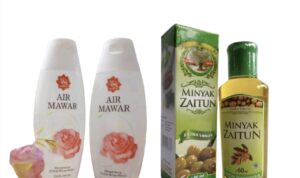 Pudarkan Flek Hitam dalam Semalam! Rahasia Masker Minyak Zaitun + Air Mawar Viva yang Ampuh untuk Menghilangkan Wajah Kusam dan Membuatnya Cerah!