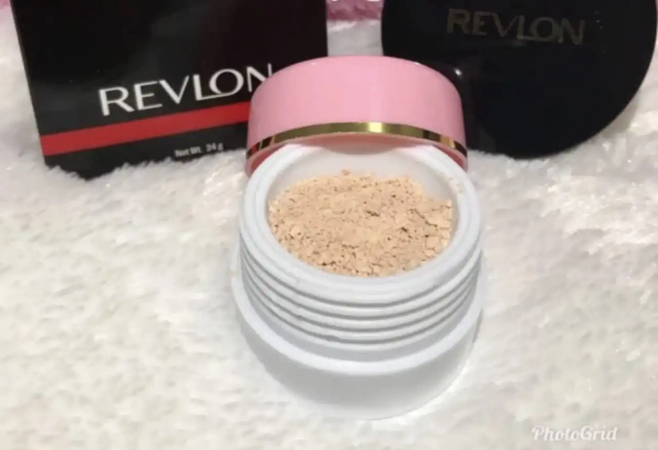Rahasia Bedak Bikin Wajah Kinclong yang Patut Dicoba