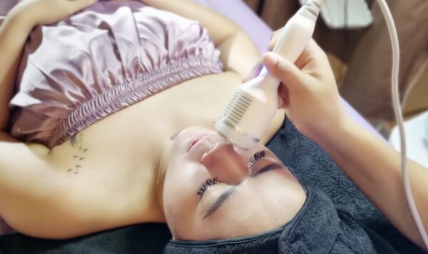 Rahasia Kulit Bersinar, 4 Treatment untuk Mencerahkan Wajah yang Efektif