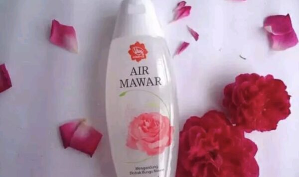 Rahasia Kulit Glowing Ala Artis Korea Terungkap! Hanya dengan Menggunakan Air Mawar Viva Sebelum Tidur, Anda Bisa Dapatkan Hasil Maksimal! Tidak Percaya? Simak 3 Langkahnya di Sini!