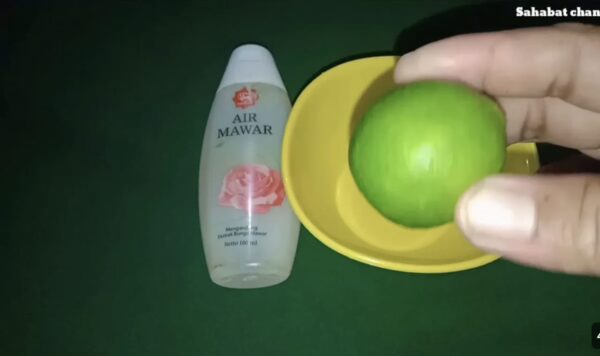 Rahasia Wajah Glowing Terungkap! Dapatkan Kulit Berseri dalam 1 Minggu dengan Perawatan Air Mawar dan Jeruk Nipis, Yuk Simak Cara Penggunaannya yang Mudah Ini!