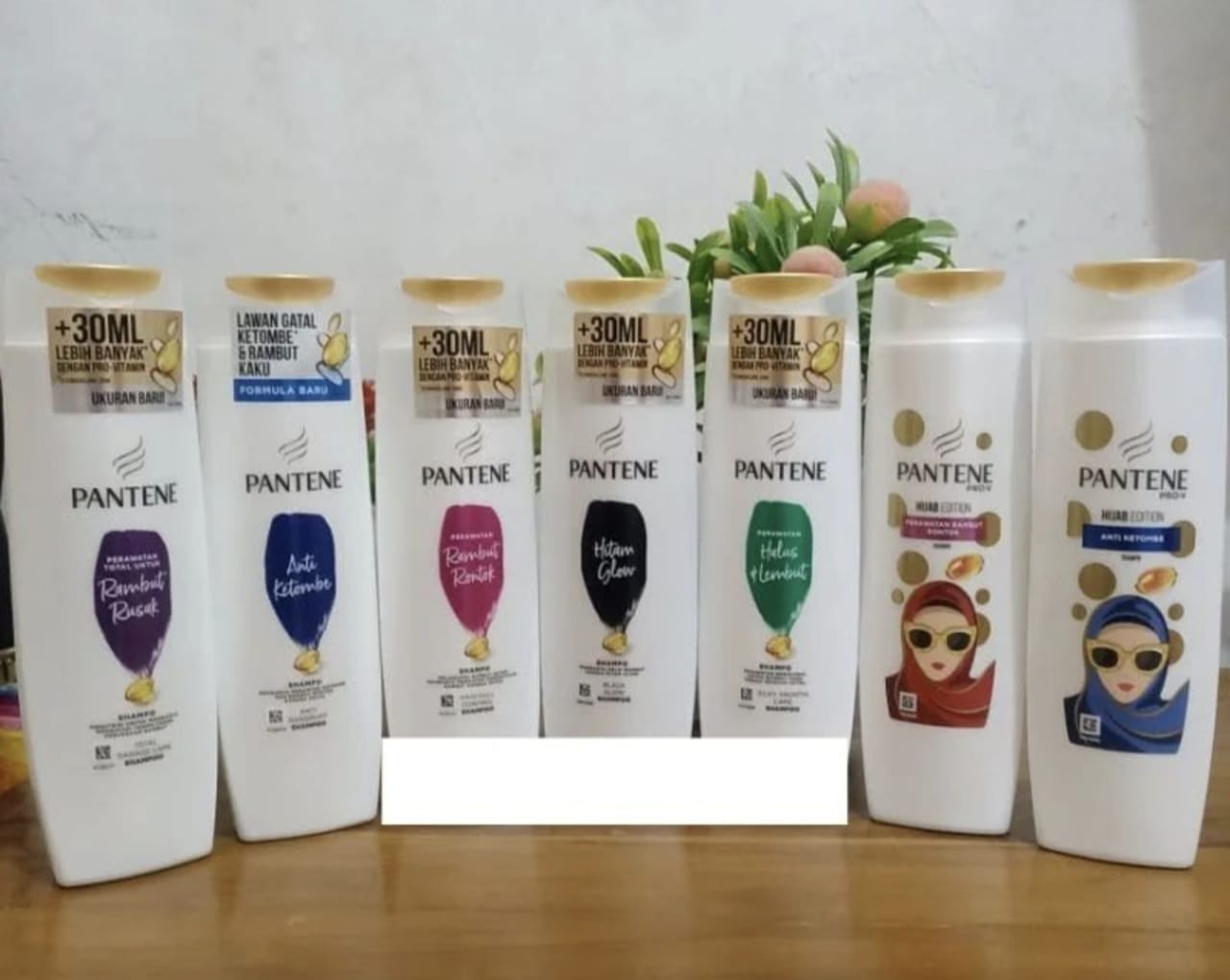 Simak Rekomendasi 4 Shampo yang Efektif Menghilangkan Uban Hingga ke Akar! Rambut Jadi Hitam Permanen, dan Harganya Cuma Seribu Rupiah Saja