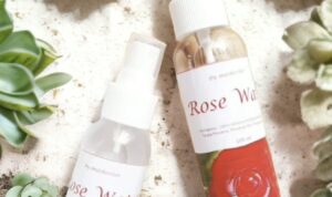 Tips Agar Wajah Tetap Segar dan Bersinar dengan Menggunakan Air Mawar, Ikuti 3 Cara Penggunaannya yang Tepat!