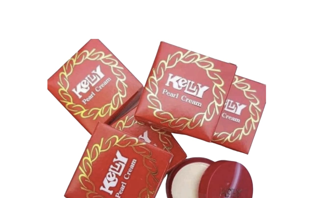 Trik Mencampur Bedak Kelly dan Air Mawar Viva untuk Wajah Glowing yang Awet