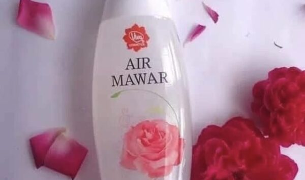 Trik Mendapatkan Kulit Glowing di Usia 40 dengan Air Mawar Viva dan Bahan Rahasia, Temukan Semua di Sini!