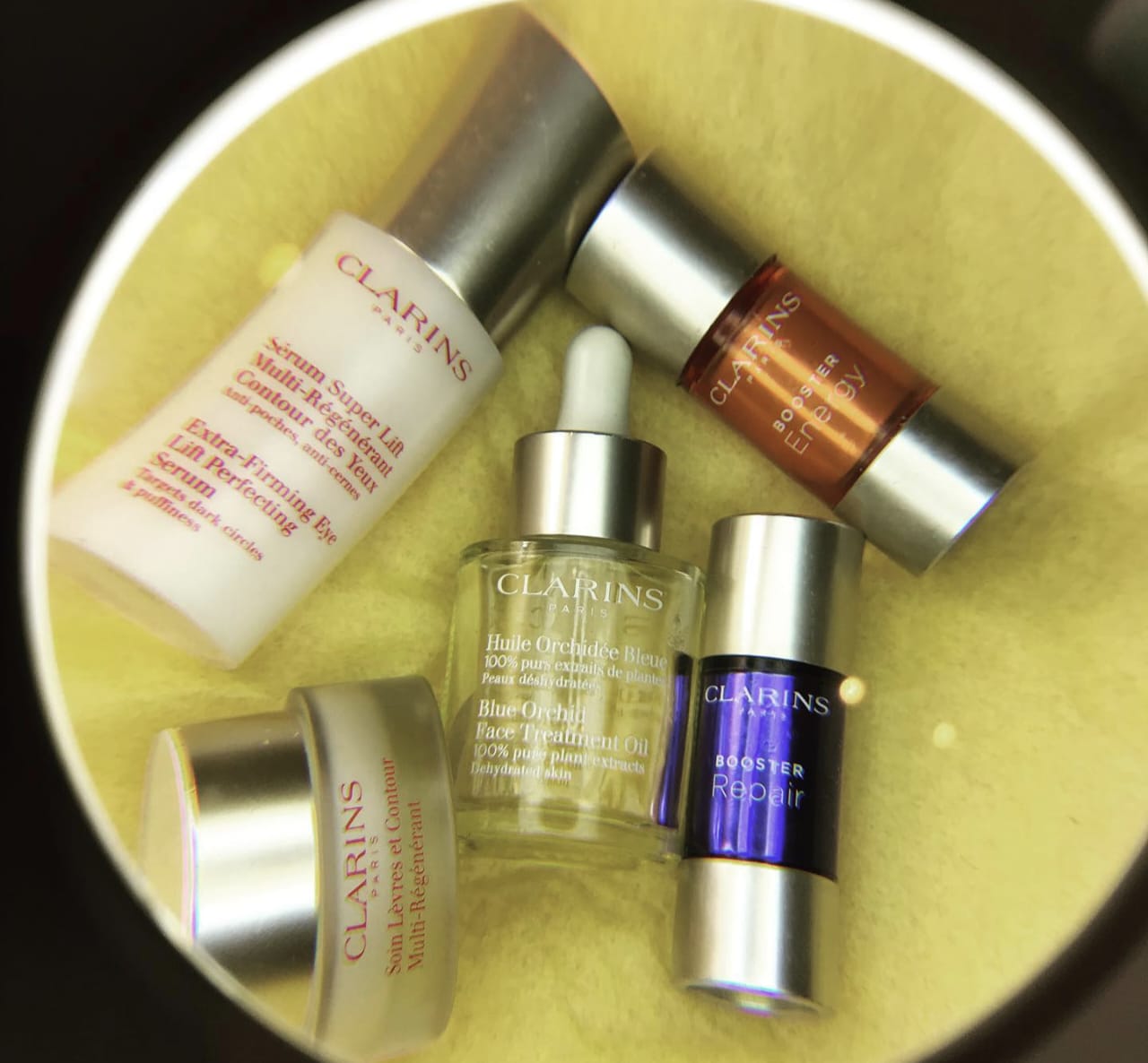 Clarins Extra Firming Eye Lift Perfecting Serum Review, Keajaiban Produk Perawatan Kuli