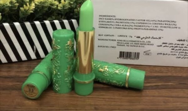 Apakah Lipstik Arab Bisa Membuat Bibir Hitam?