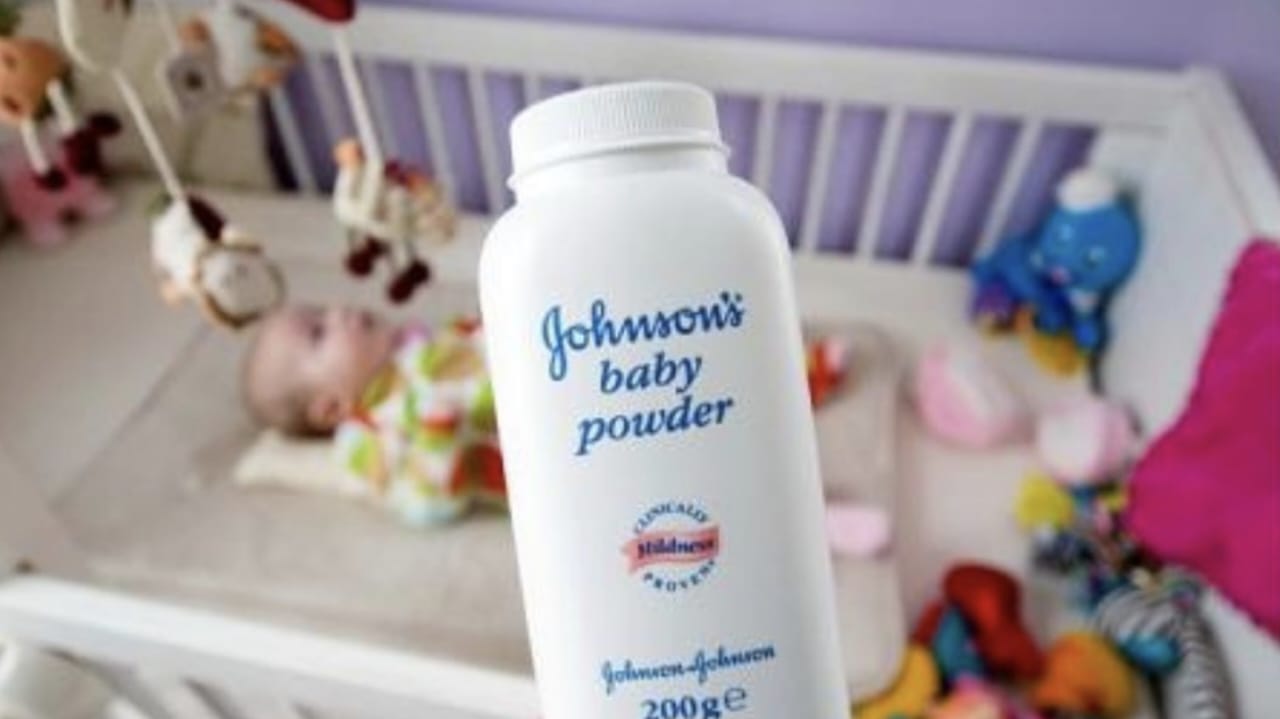 Cara Membuat Bedak Padat dari Bedak Bayi