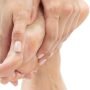 Cara Mengatasi Kaki Pecah-Pecah dengan Handbody