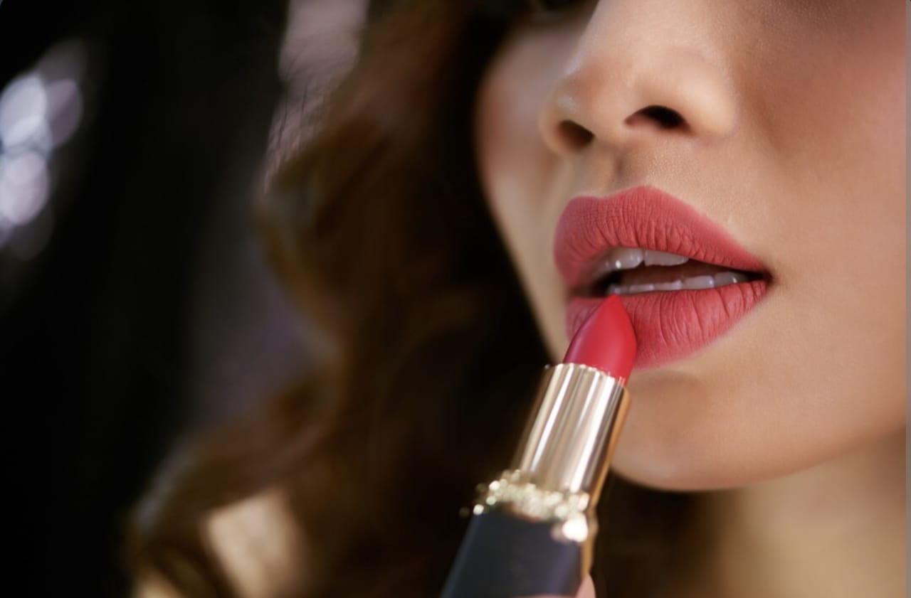 Merk Lipstik yang Tahan Lama dan Murah