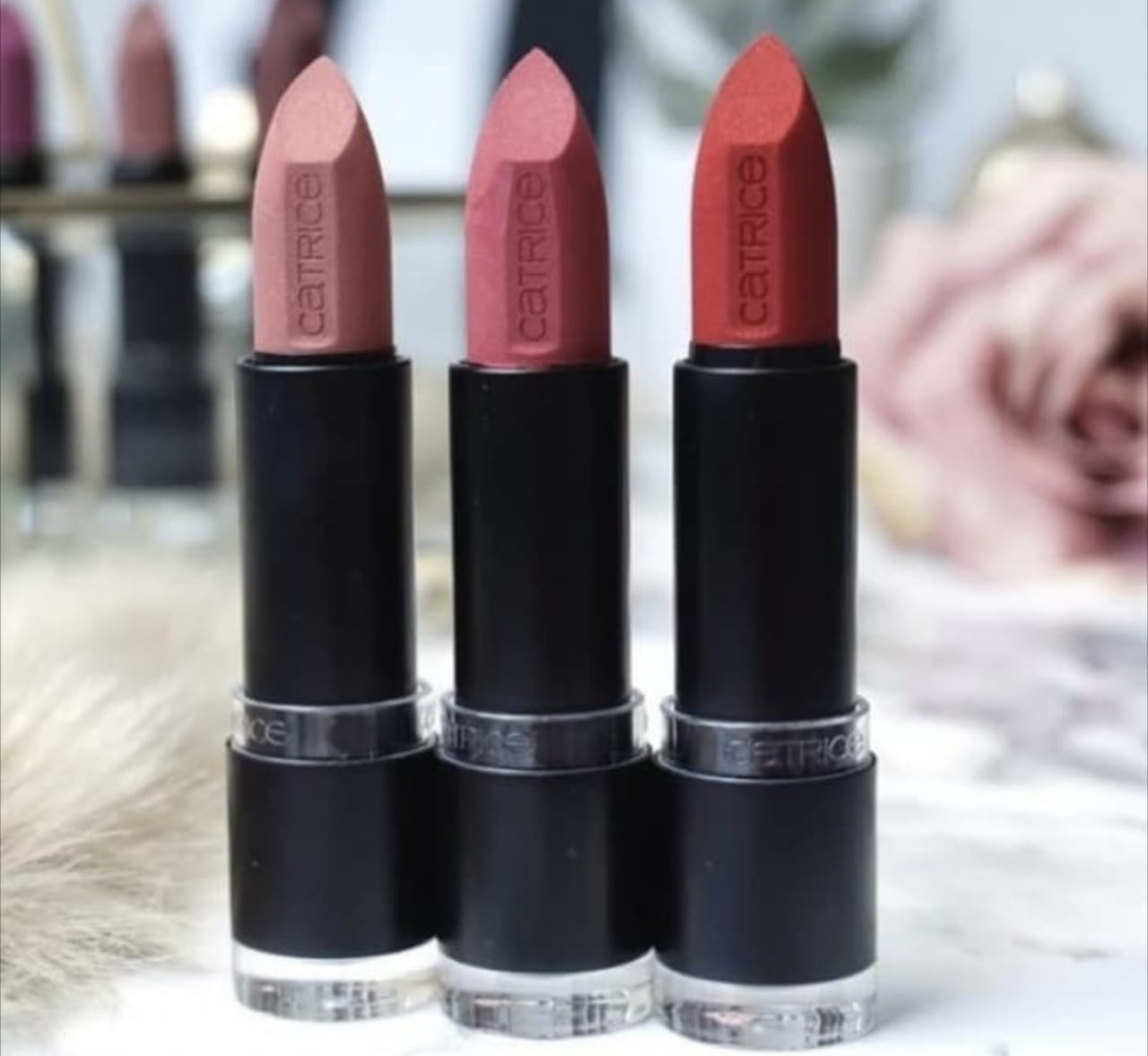 Merk Lipstik yang Tahan Lama dan Murah