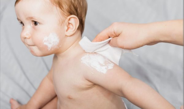 11 Bedak Bayi Paling Wangi yang Perlu Anda Ketahui