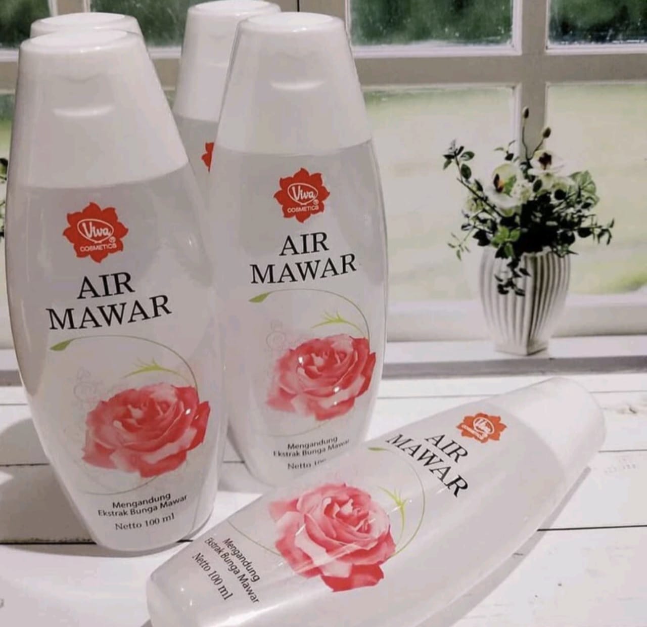 Cara Membuat Wajah Glowing dengan Air Mawar Viva