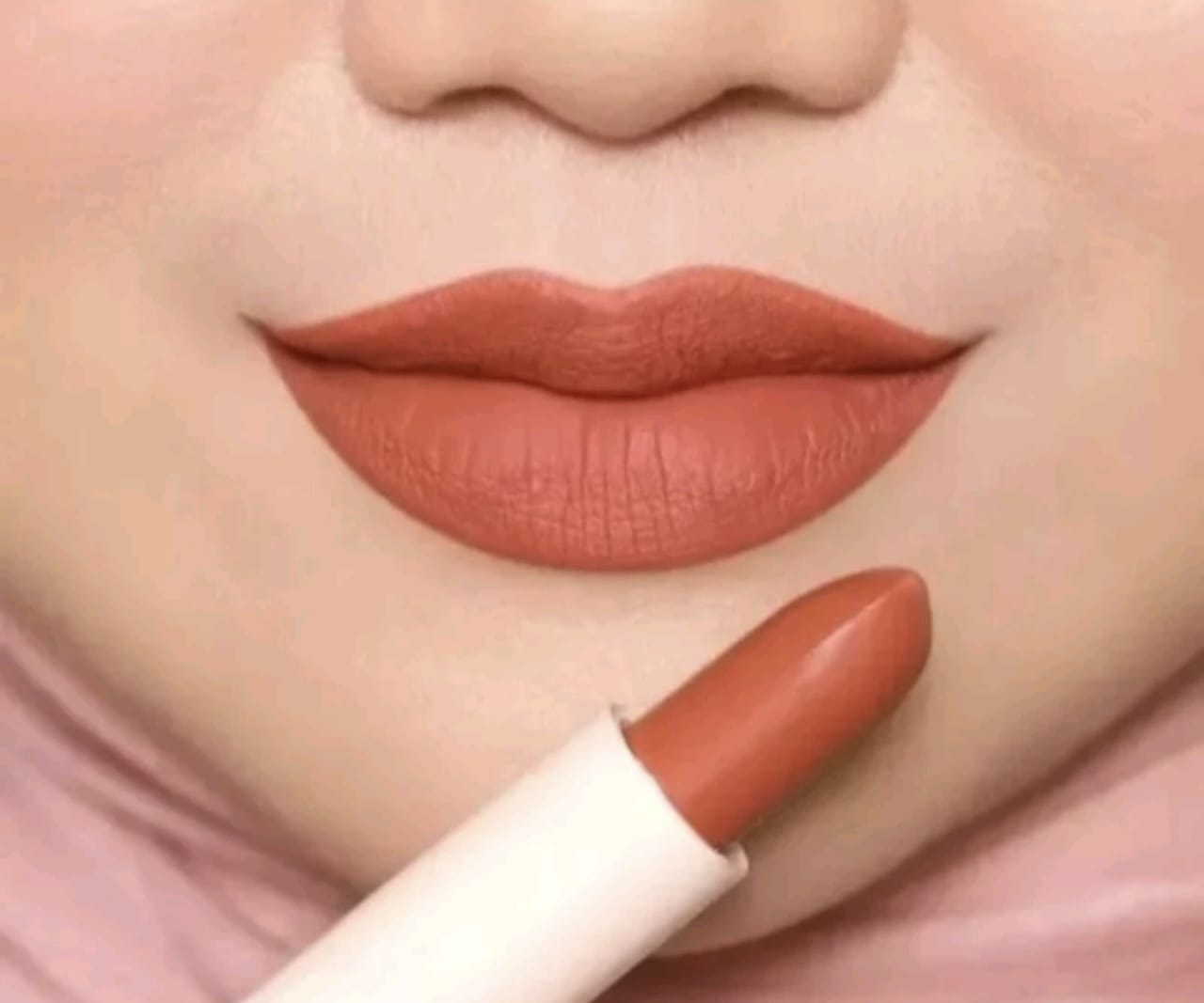 Warna Lipstik yang Cocok untuk Kulit Kuning Langsat