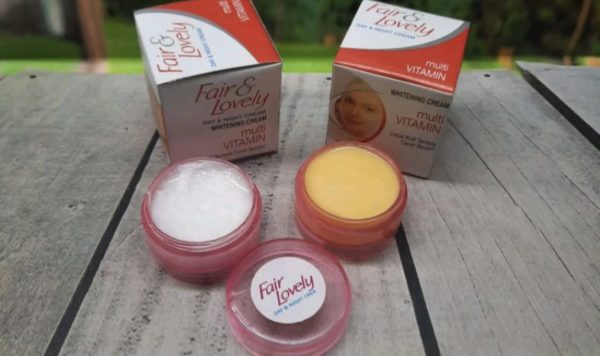 5 Manfaat Cream Siang Malam Fair and Lovely, Bisa Meratakan Kulit!