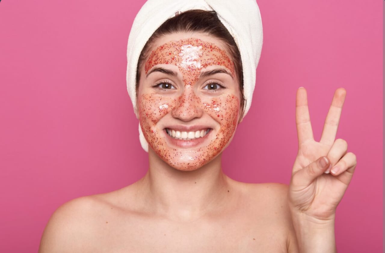 Masker Wajah Alami untuk Kulit Kusam dan Berkomedo