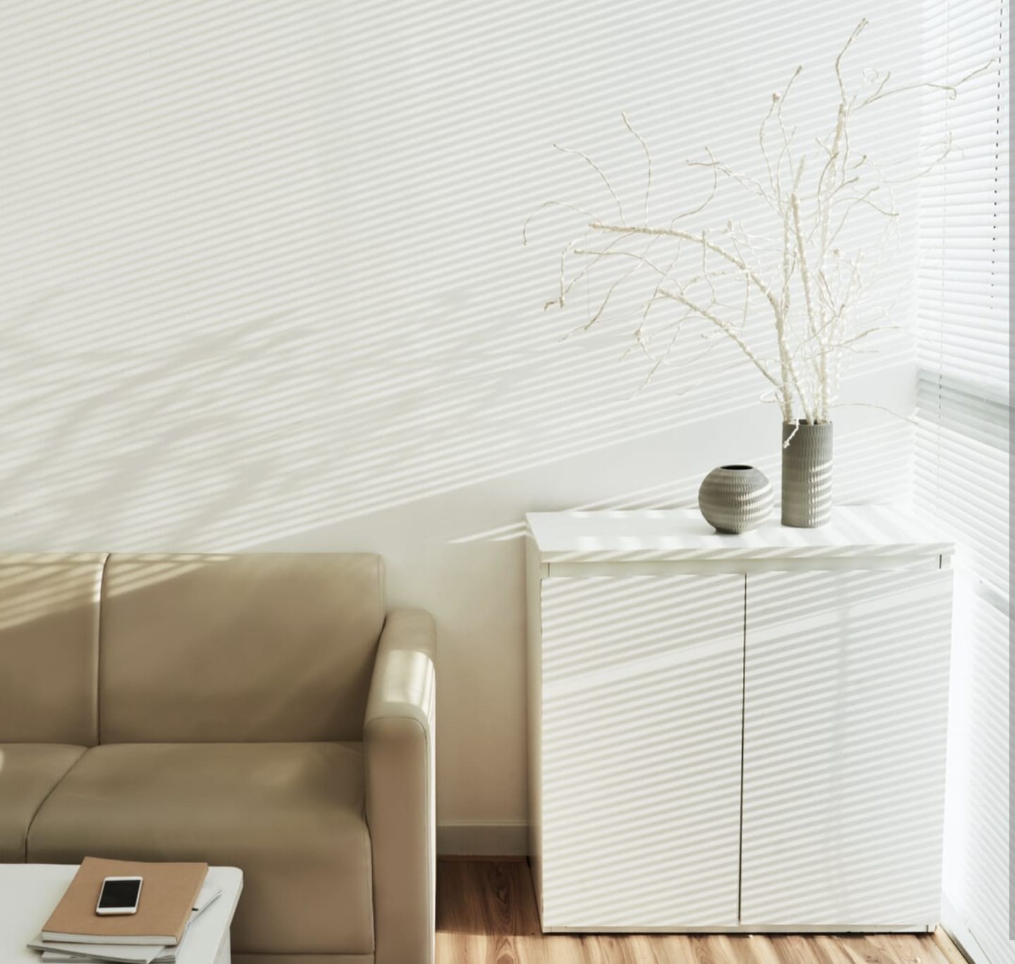 Cat Rumah Warna Cream Muda