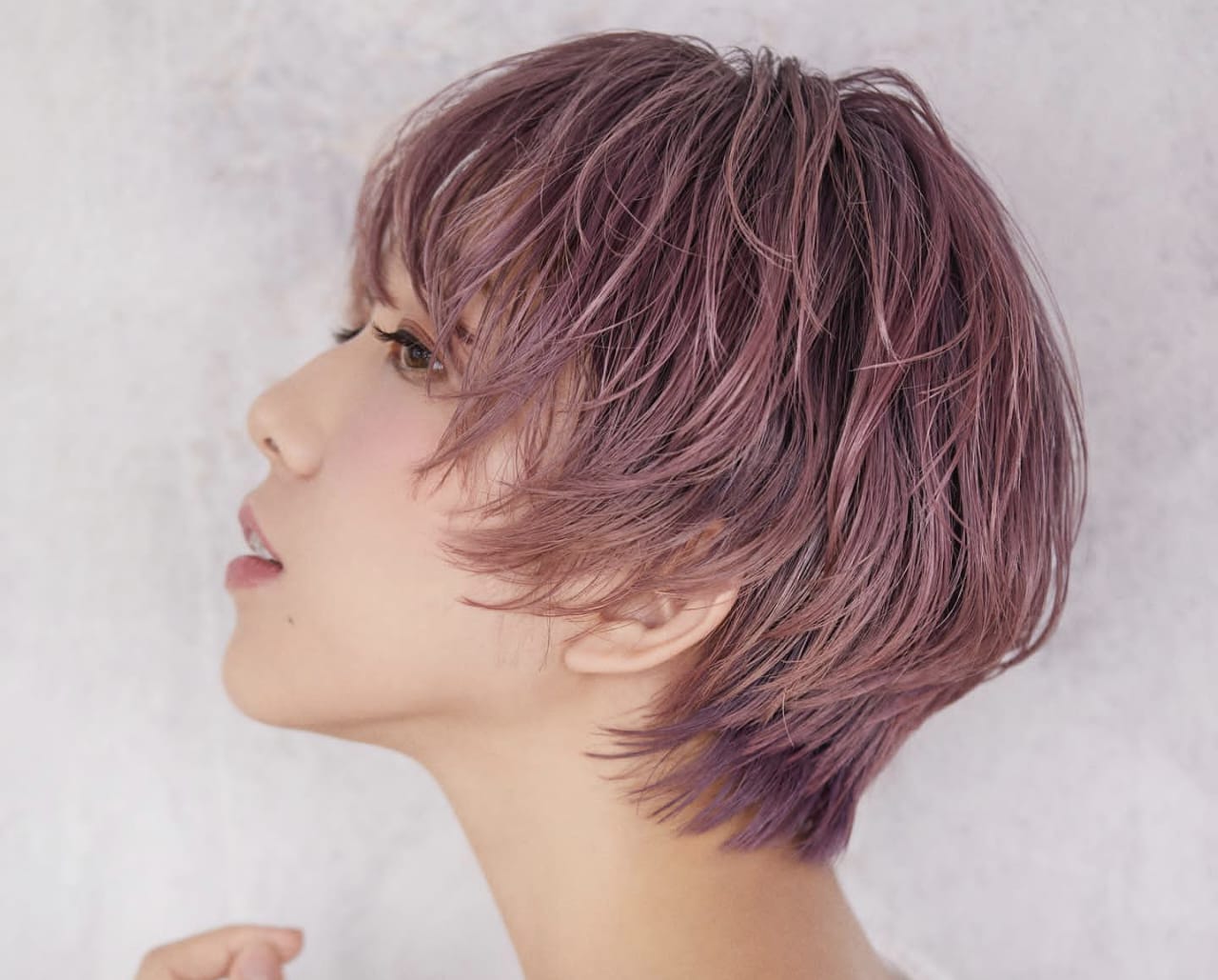 Warna Rambut untuk Kulit Putih Wajah Bulat
