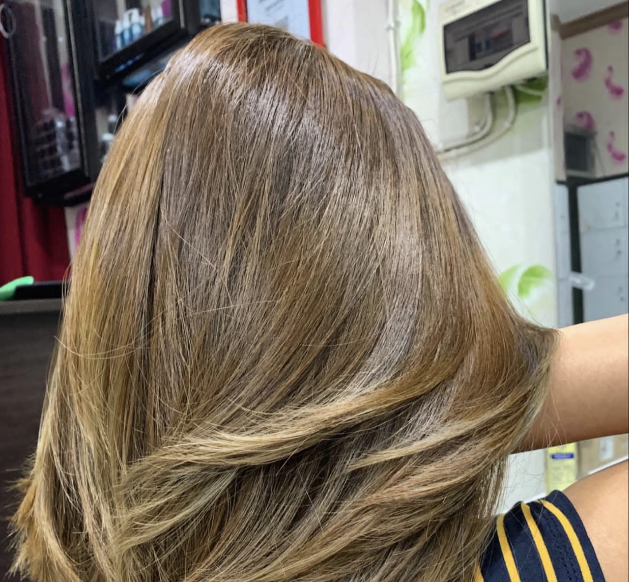 Warna Rambut untuk Kulit Putih Wajah Bulat