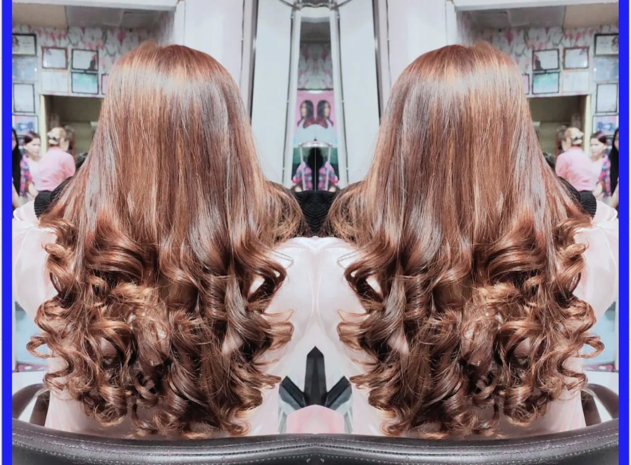 Warna Rambut untuk Kulit Putih Wajah Bulat