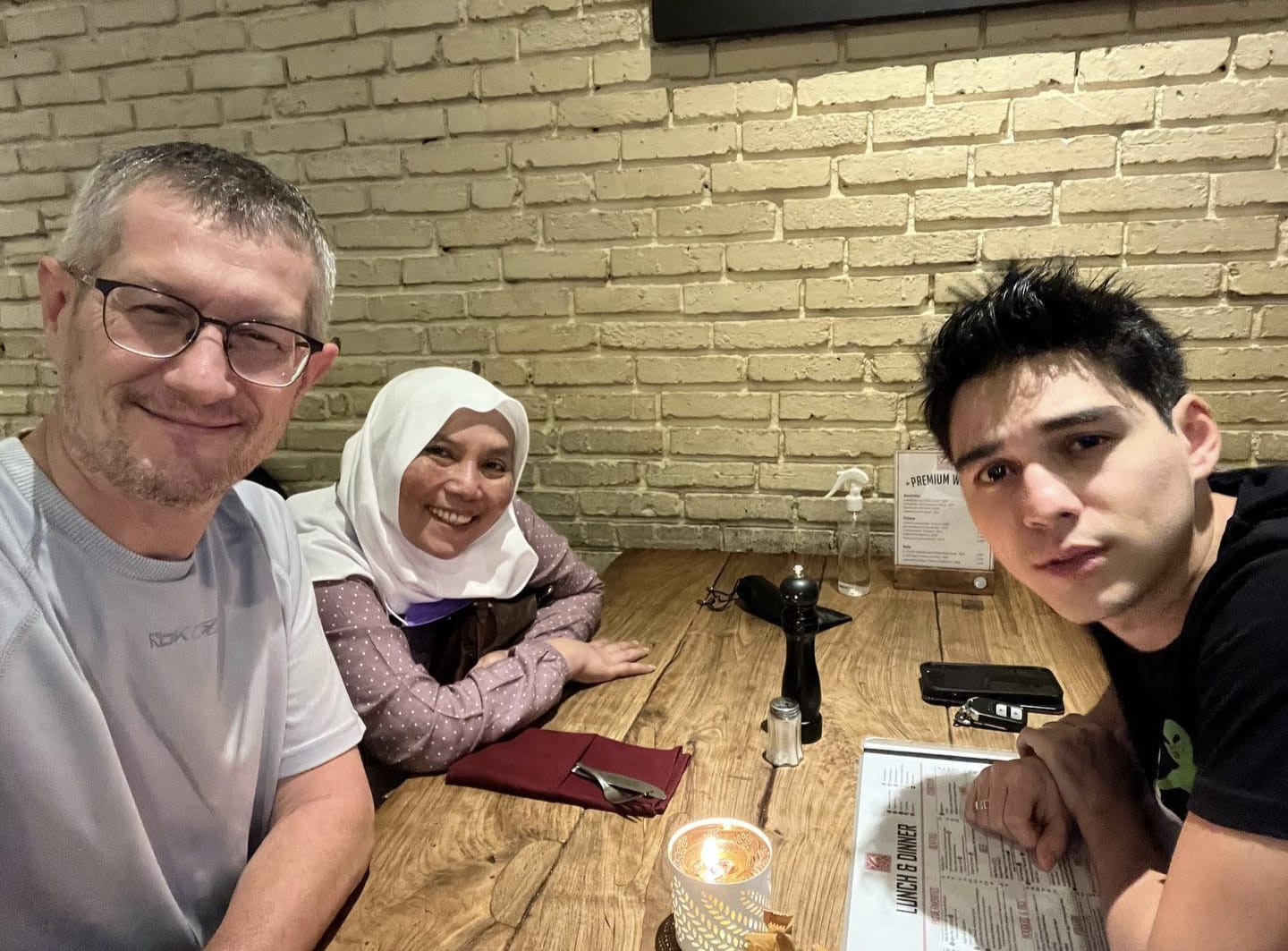 Potret Maxime Boutier dengan Mendiang Ibu