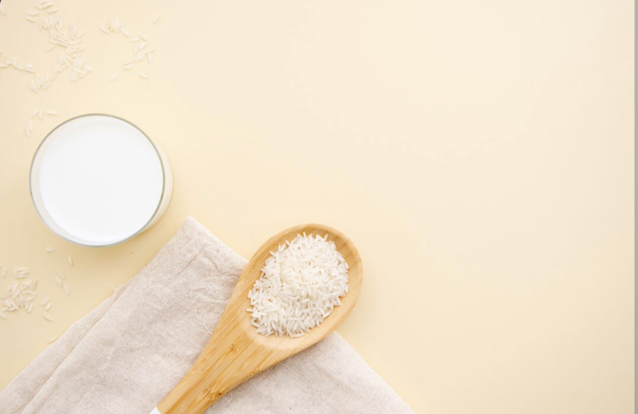 Cara Membuat Masker Beras Tanpa Campuran