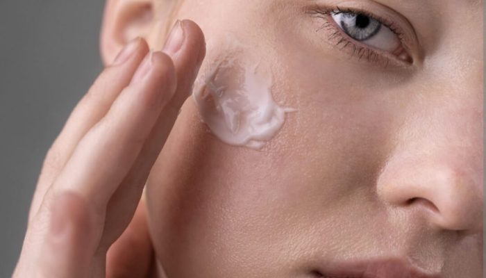 6 Moisturizer yang Cocok untuk Kulit Berminyak dan Berjerawat, Bikin Kulitmu Cerah dan Glowing