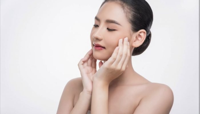 Tanda Cocok Memakai Cream Collagen, Wajah Jadi Awet Muda!