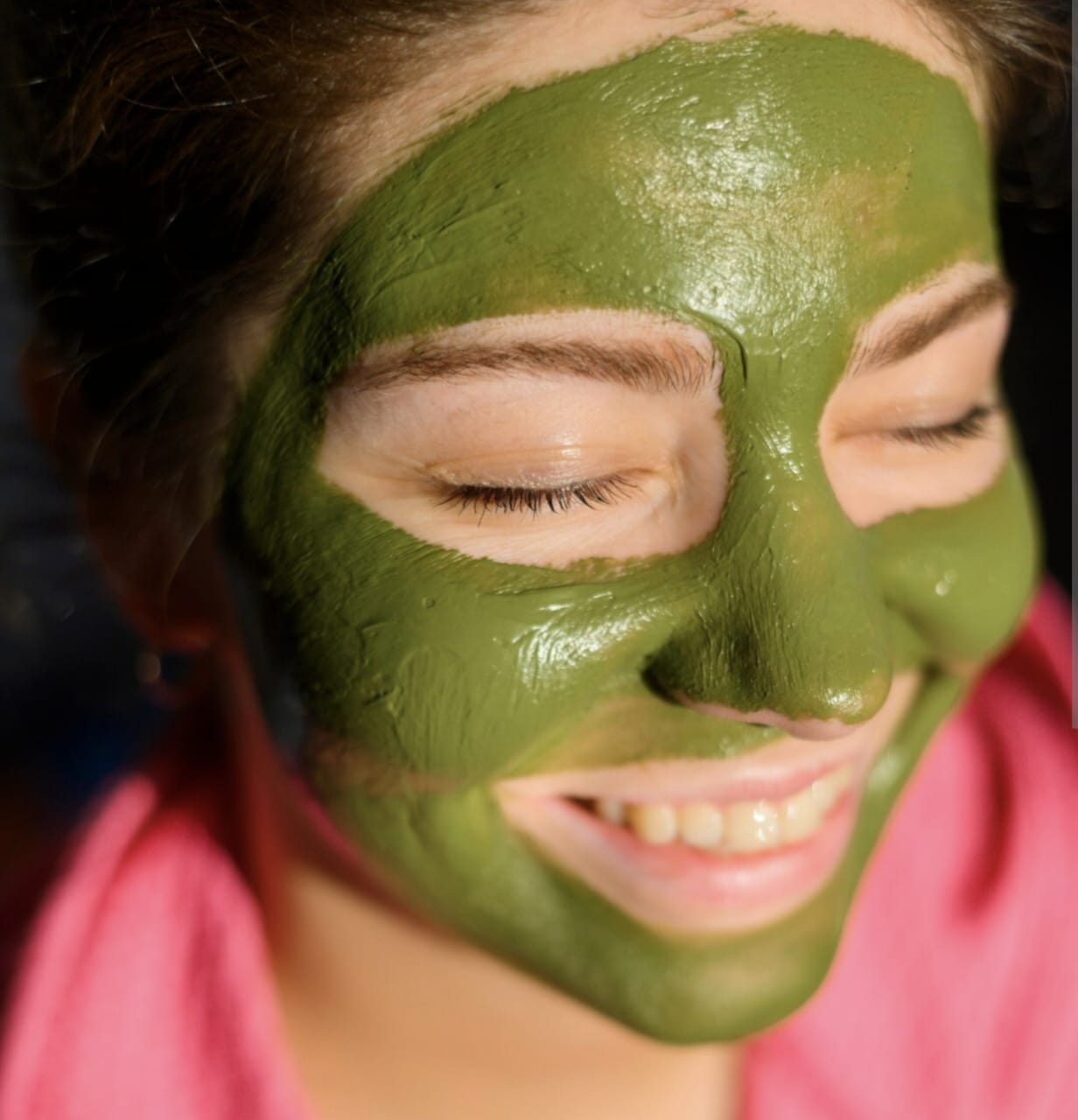Cara Membuat Masker Alami untuk Memutihkan Wajah dan Menghilangkan Komedo