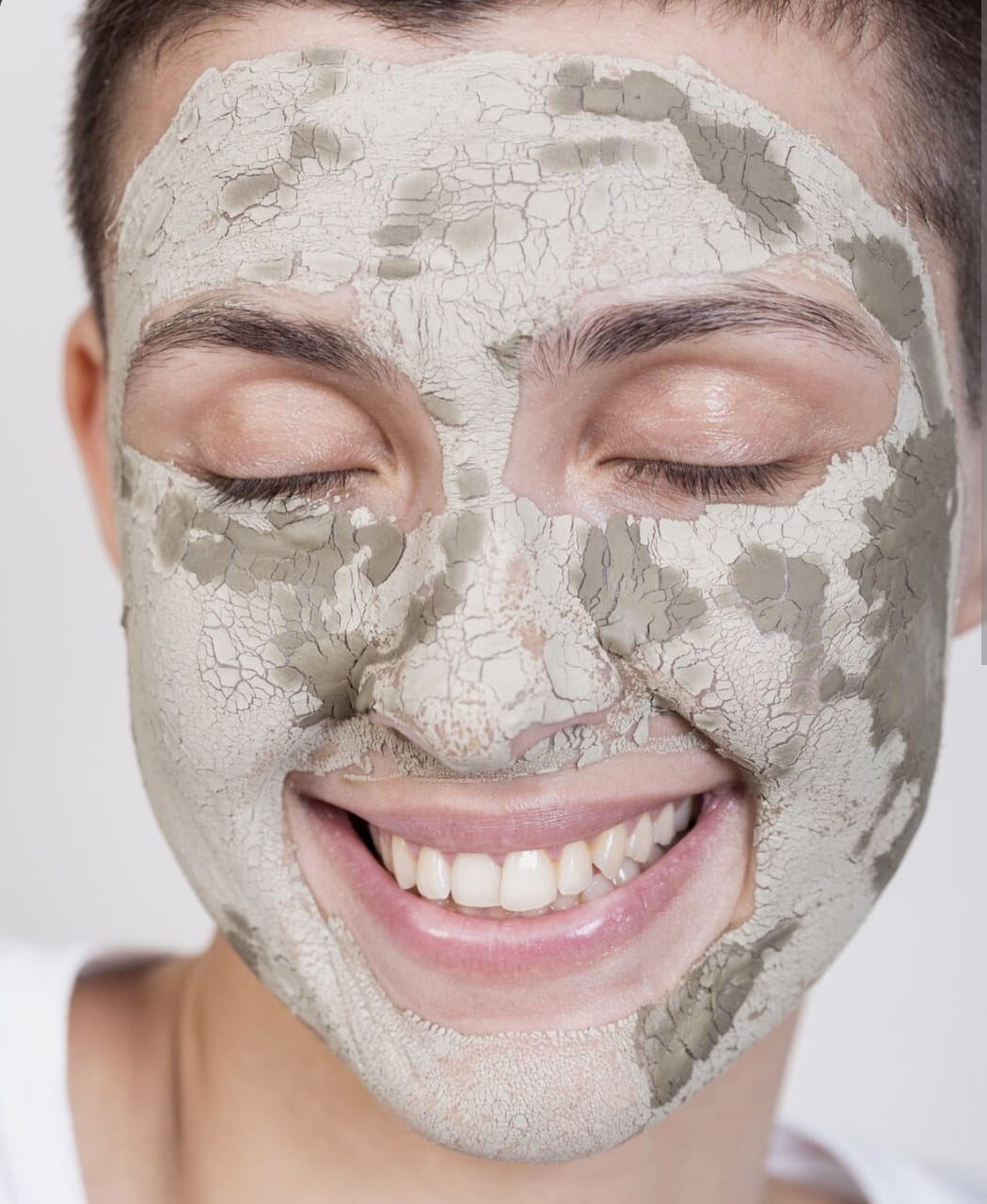 Cara Membuat Masker Alami untuk Memutihkan Wajah dan Menghilangkan Komedo