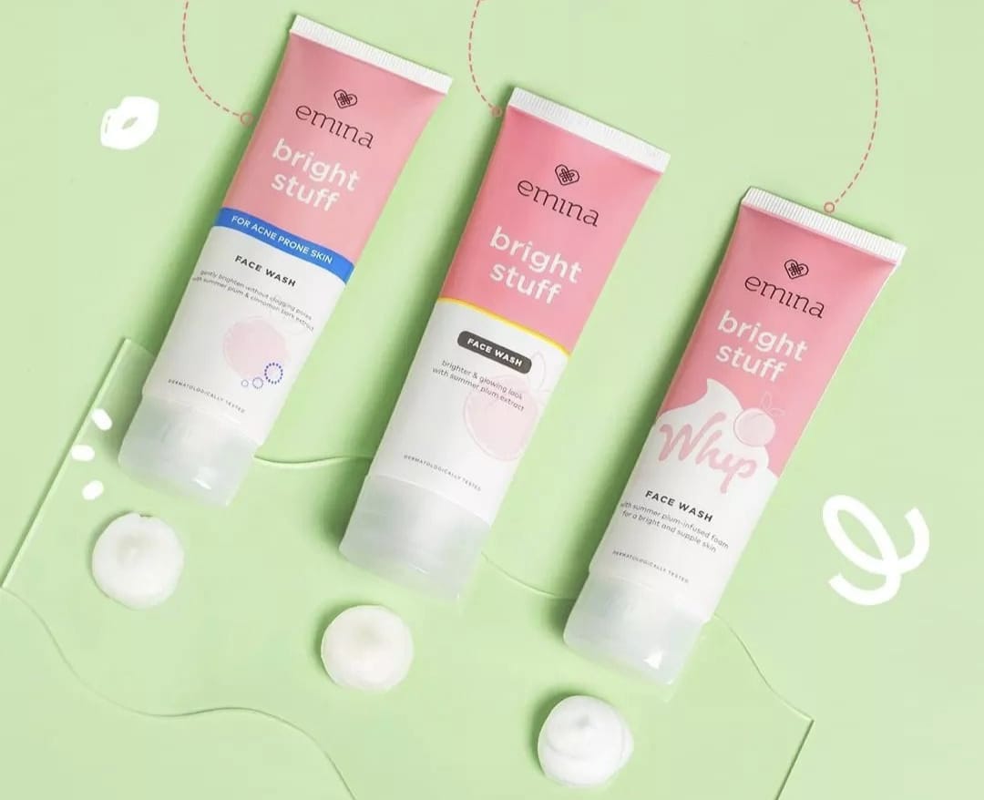 Harga Bedak Tabur Emina Bright Stuff