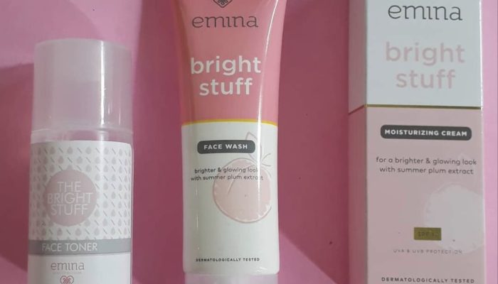 Harga Bedak Tabur Emina Bright Stuff dan Rahasia Wajah Cerah Natural
